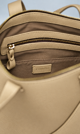 THE TOTE